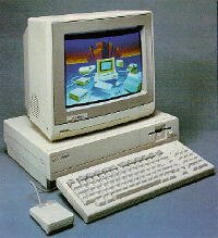Amiga 1000 - prvn 16-ti bit od Commodore